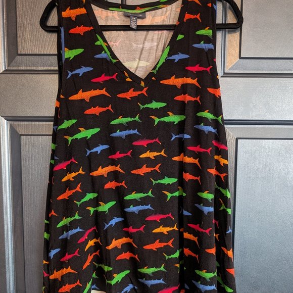 Modcloth Tops - Modcloth 2X Rainbow/Black Shark Tank